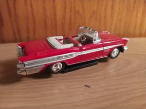 lot 247 image: 1957 Pontiac Bonneville Model Car