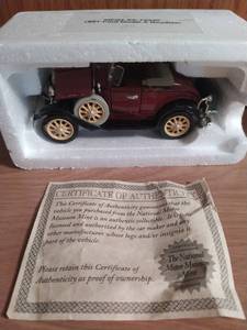 lot 254 image: 1931 Ford Model A Roadster Model Car By National Motor Museum Mint