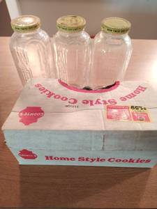 lot 285 image: Collection Of Vintage Jars