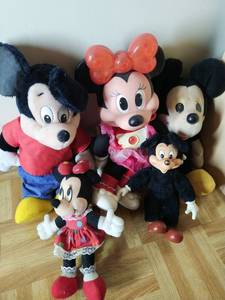 lot 111 image: Collection Of Disney Dolls