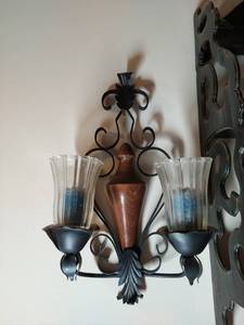 lot 113 image: Three Pieces Of Wall-Hanging Dcor