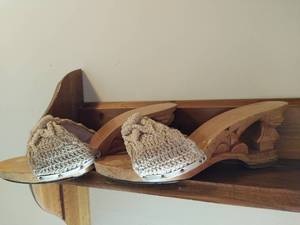 lot 143 image: Pair Of Hand carved Shoes