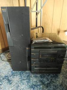lot 438 image: GPX Stereo System