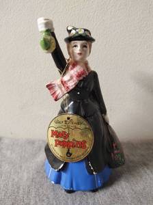 lot 65 image: Vintage 1964 Walt Disney Mary Poppins Figurine