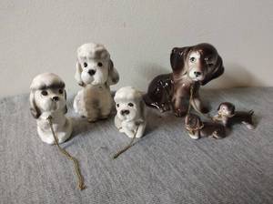 lot 74 image: Six Vintage Dog Figurines