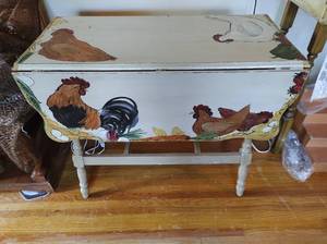 lot 307 image: Drop Leaf Farmhouse Style Table
