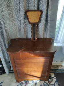 lot 340 image: Vintage Dcor Lot