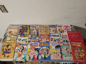 lot 346 image: Collection of Comic Books and More