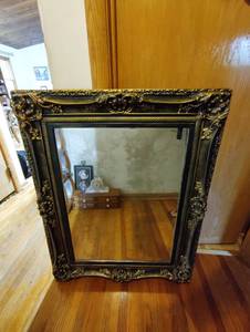 lot 356 image: Vintage Wall Mirror
