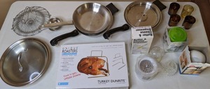 lot 257 image: Kitchen Variety Lot - Bird Roaster, Pans, Tumblers & Unique Gadgets