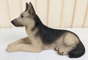 lot 114 image: Living Stone Inc. German Shepherd, Adult, Figurine