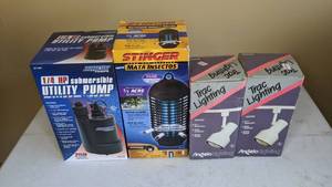 lot 265 image: Baracuda Submersible Pump, Stinger Insect Killer and Trac Lights