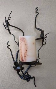 lot 160 image: Beautiful Wall Dcor w Candle