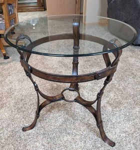 lot 45 image: Elegant Horsebit Belt Round Coffee Table