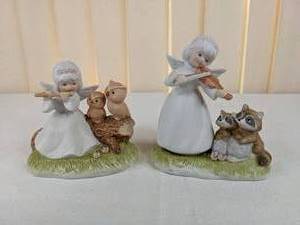 lot 193 image: Lot of (2) Angel Musicians, Playing for Animals