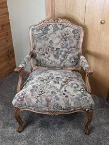 lot 156 image: Vintage French Provincial Accent Chair by Highland House