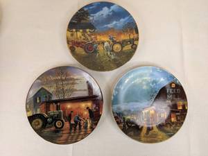lot 54 image: Set of (3) Limited Edition Dave Barnhouse Decorative Plates