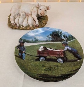 lot 50 image: Farmers Porcelain Decor