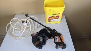 lot 290 image: Worx Hydroshot and Hose