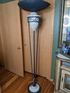 lot 31 image: Classic Bronze Torchiere Floor Lamp with Spare Shade