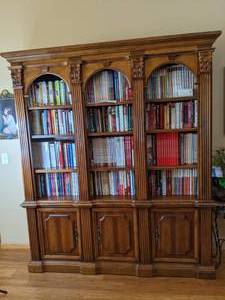 lot 23 image: Stunning Very Large Wooden Bookcase with Carved Corners