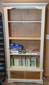 lot 100 image: Lovely Tall Wood Bookcase