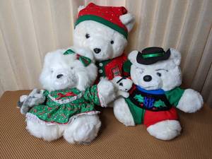 lot 153 image: Set of (3) Dayton Santa Christmas Bears 1990