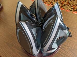 lot 406 image: Lot of (5) Irons w Stand