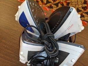 lot 414 image: Lot of (4) Irons w Stand