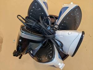 lot 450 image: Lot of (5) Irons w Stand