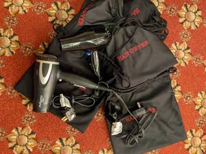 lot 549 image: Lot of Hair Dryers, Conair 1875 andor Registry 1875