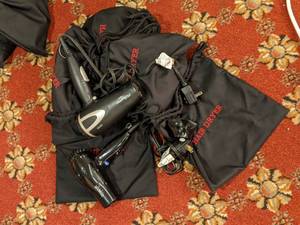 lot 565 image: Lot of 5 Hair Dryers, Conair 1875 andor Registry 1875
