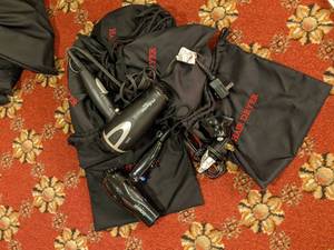 lot 568 image: Lot of 5 Hair Dryers, Conair 1875 andor Registry 1875