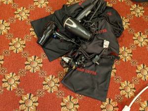 lot 569 image: Lot of 5 Hair Dryers, Conair 1875 andor Registry 1875