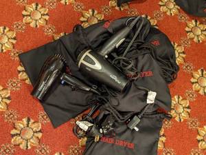 lot 573 image: Lot of 5 Hair Dryers, Conair 1875 andor Registry 1875