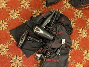 lot 577 image: Lot of 5 Hair Dryers, Conair 1875 andor Registry 1875