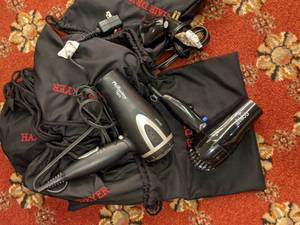 lot 580 image: Lot of 5 Hair Dryers, Conair 1875 andor Registry 1875