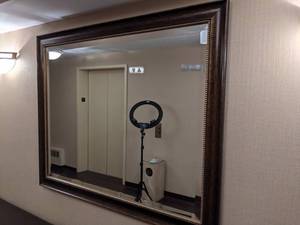 lot 167 image: Large Beveled Edge Mirror