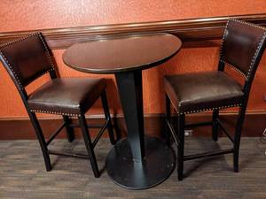 lot 33 image: Cafe Table and Chairs