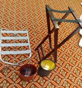 lot 744 image: Lot of 2 Folding Luggage Racks and 2 Small Trash Cans