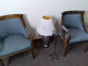 lot 762 image: Lot of 2 Chairs, Plant Stand and a Lamp