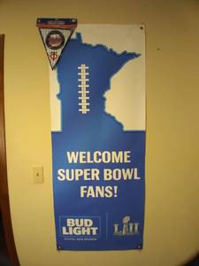 lot 766 image: Collectible Super Bowl 2017 Banner & Minnesota Twins Flag