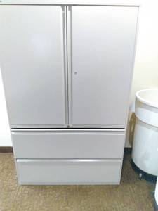 lot 792 image: Large Metal StorageFiling Cabinet