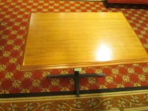 lot 306 image: Small Wooden Pedestal Table