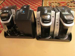 lot 319 image: (Lot of 4) Keurig K-Cup In Room Brewing Systems