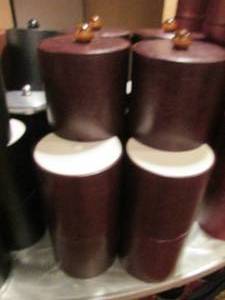 lot 337 image: Lot of 16 Insulated Ice Buckets
