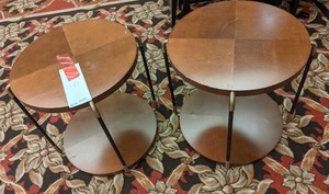 lot 682 image: Set of 2 Beautiful Round Side Tables 