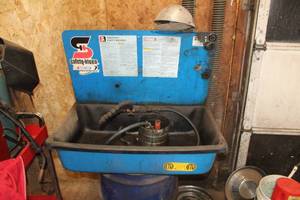 lot 9 image: Safety-Kleen Aqueous Parts Cleaner