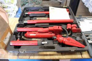 lot 43 image: Atd Tools Hydraulic Body Repair Kit  with Plastic Case and Operating Instructions