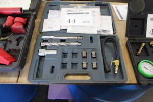 lot 44 image: Snap-on Blue-Point Ford Cylinder Repair Kit  with Case
